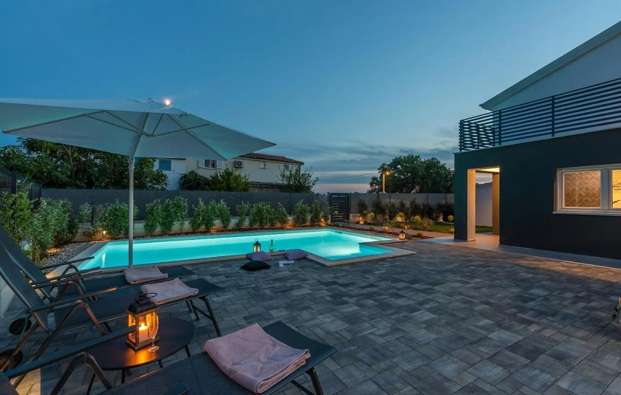 Villa Stanzia Grande Novigrad  0*, Novigrad (Istria) Croatia